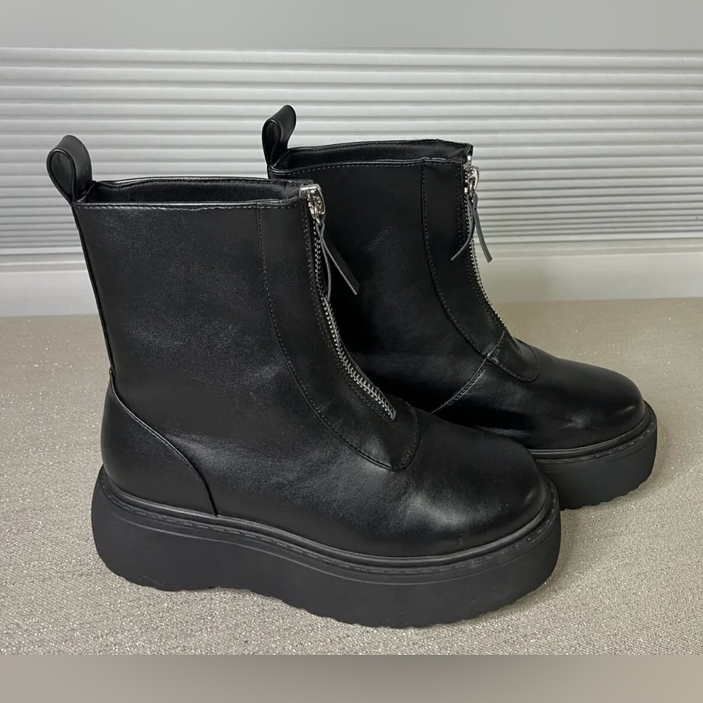 ASOS DESIGN amsterdam chunky zip front black ankle boots women’s size 11 W